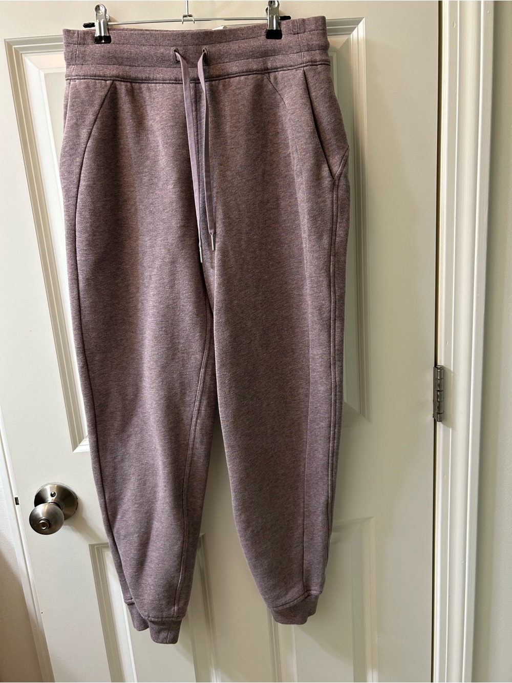 lululemon athletica mauve drawstring joggers Size 6